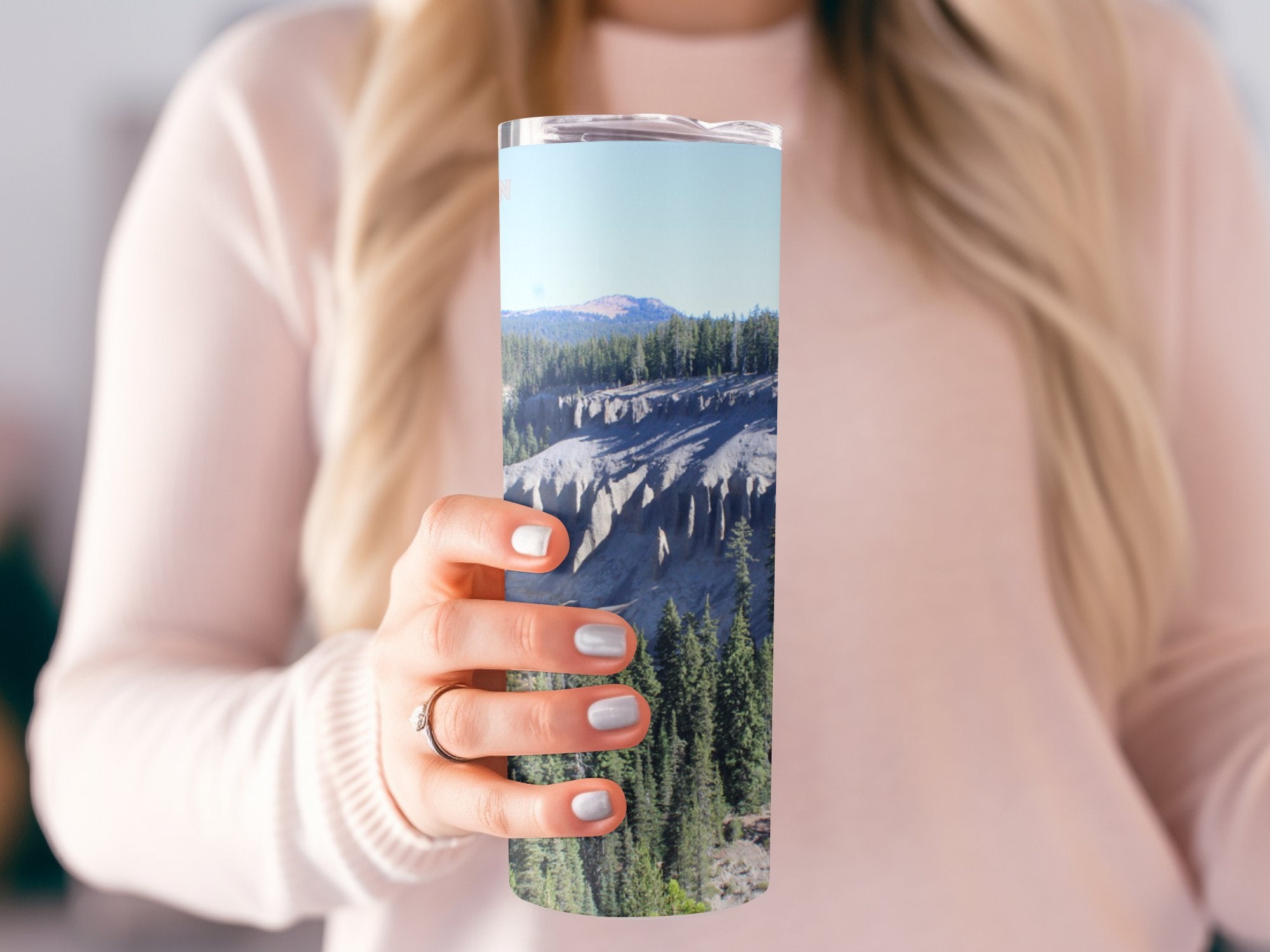 28a56860-57f4-405f-b025-aa86be47d0bd