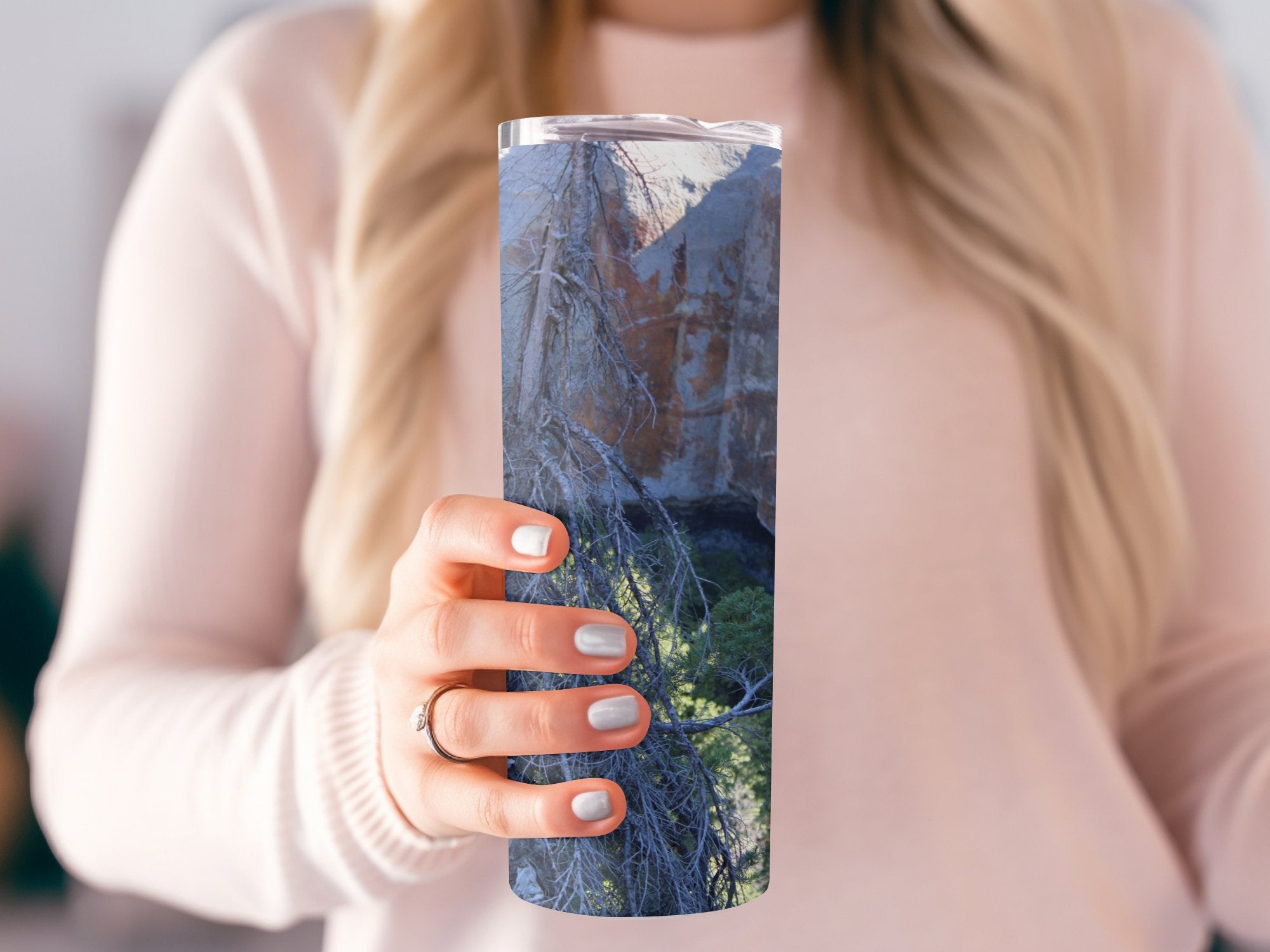 73bcc7eb-6c6c-41d8-b502-da4eb5a1ace8