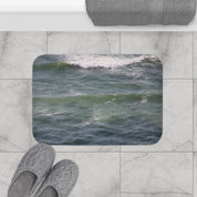 Realistic Ocean Waves Print Bath Mat