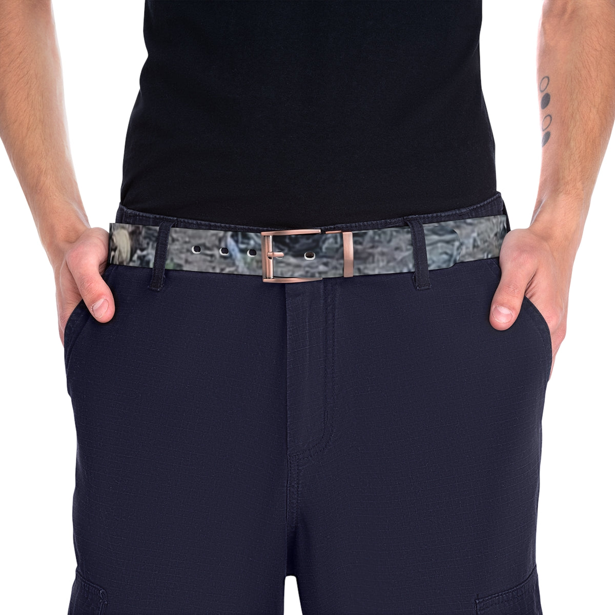 Unique Gray Belt with Subtle Pattern and Modern Buckle
