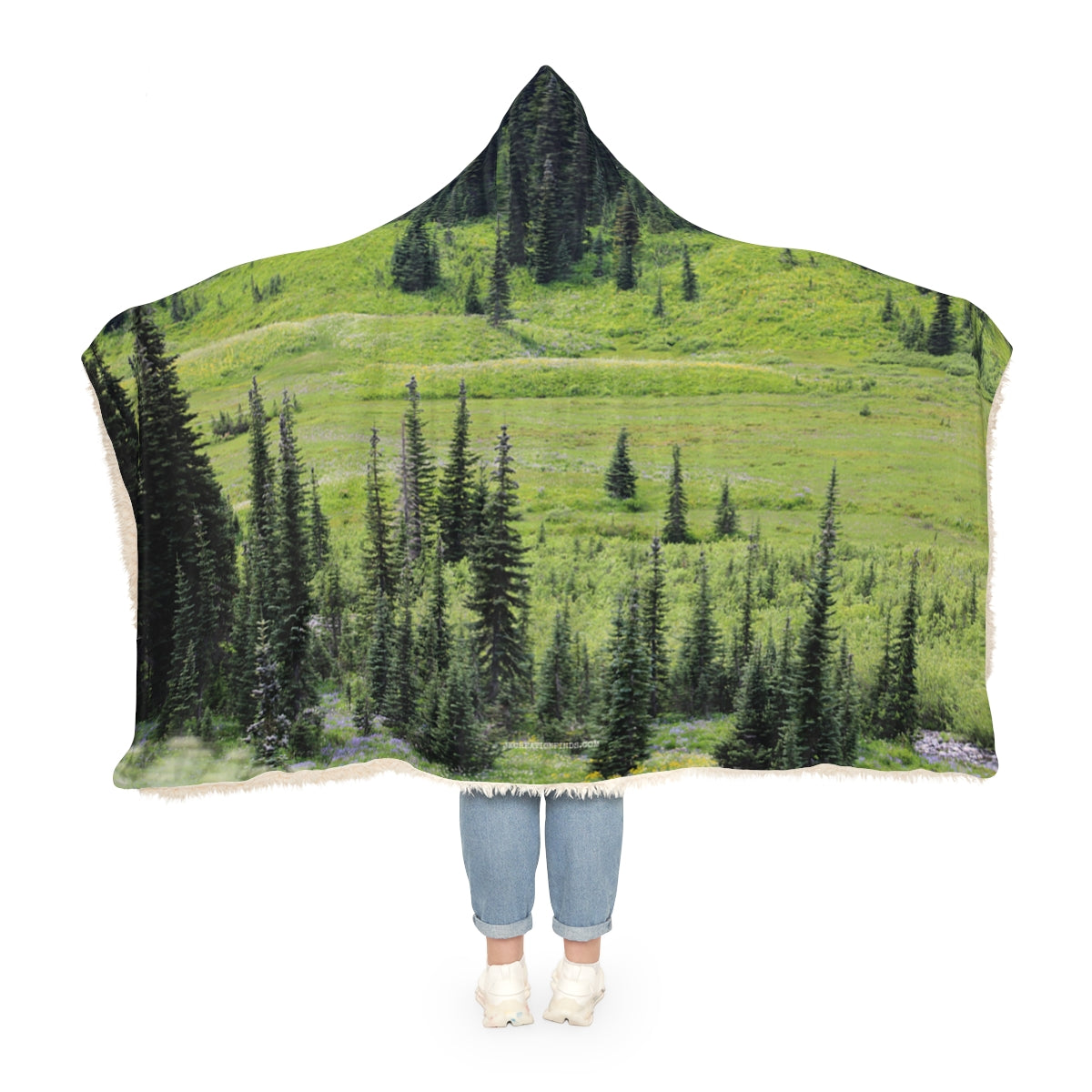 Cozy Nature Scene Hooded Blanket for Ultimate Comfort