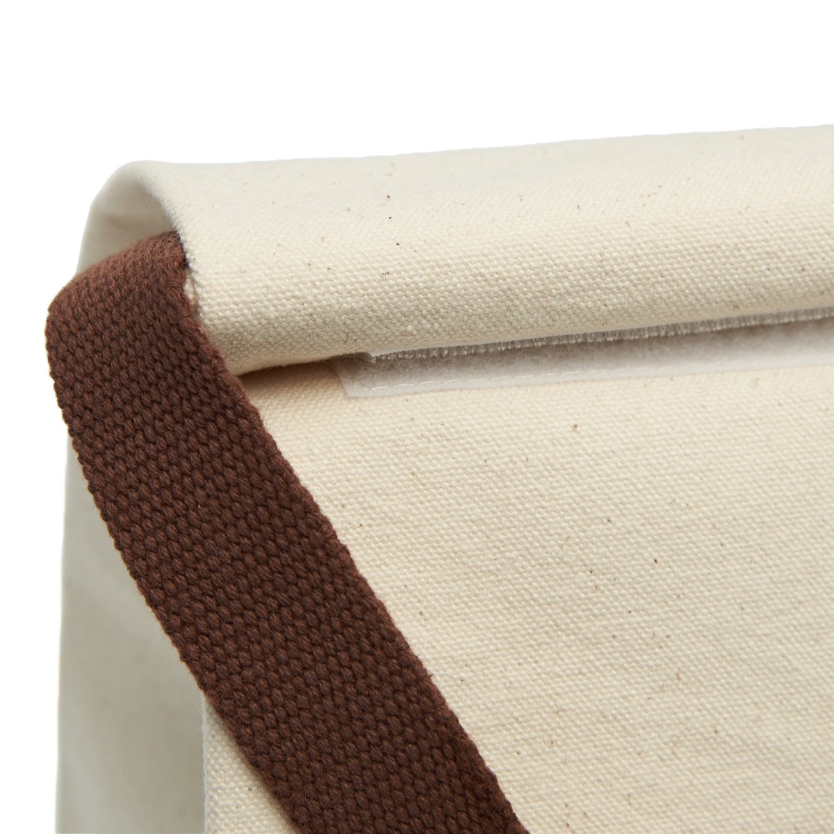 Durable Foldable Lunch Bag with Brown Trim Detailing