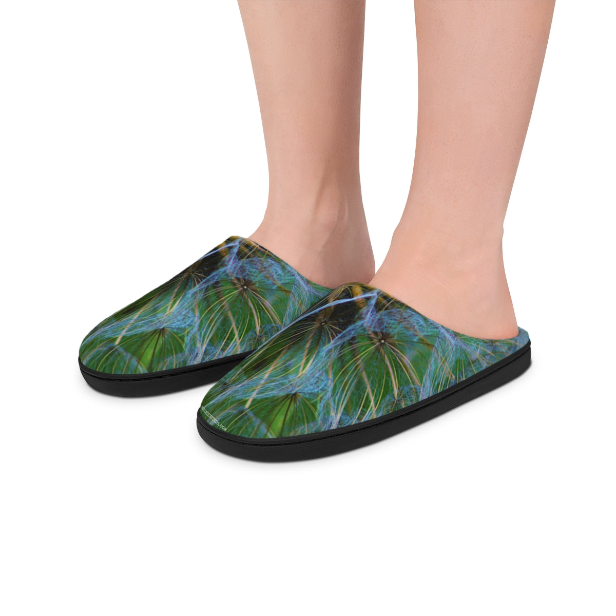 Green Botanical Pattern Slip-On Indoor Slippers