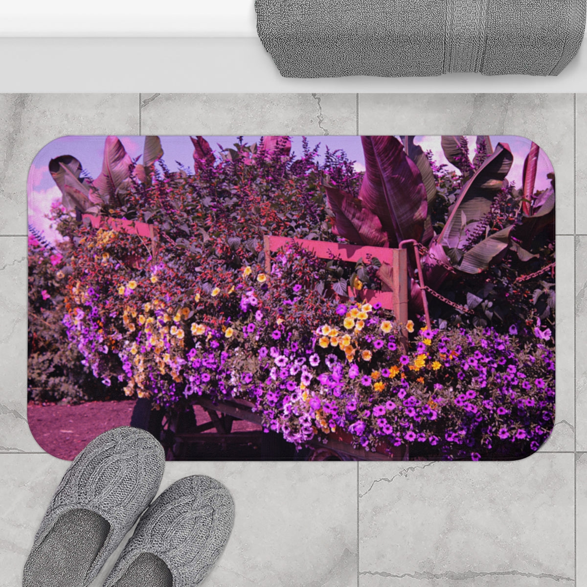 Colorful floral bath mat for a vibrant bathroom decor